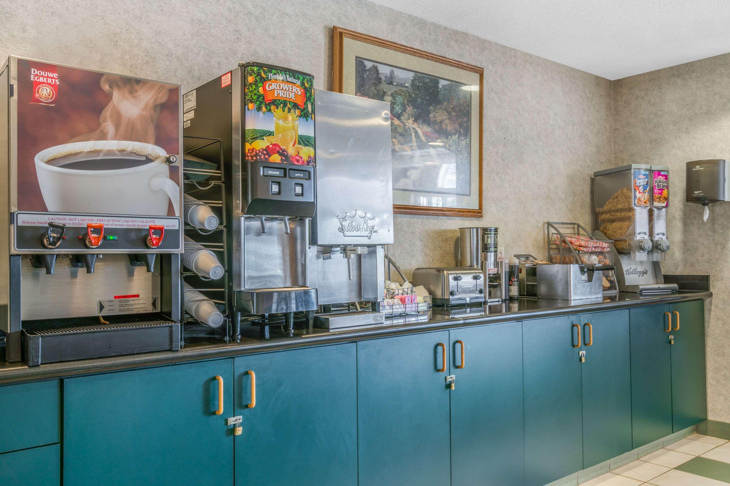 Super 8 By Wyndham Fargo Airport Ξενοδοχείο Εξωτερικό φωτογραφία